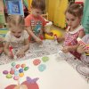 Занятие по окружающему миру «Что подарим маме». Занятие по художественно – эстетическому развитию. Аппликация «Корзинка для мамы».