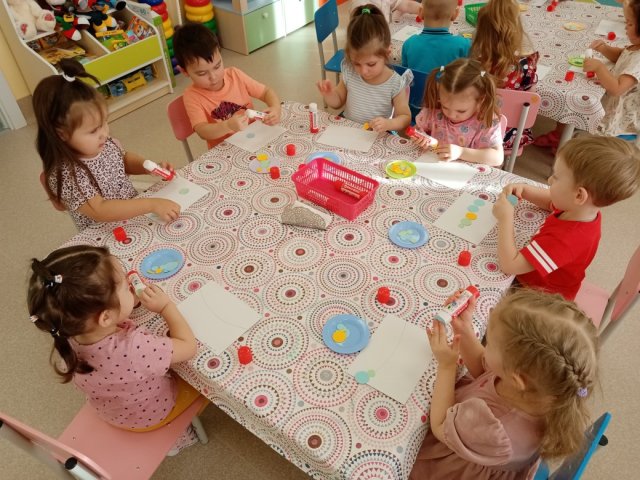 Художественно-эстетическое развитие. Аппликация.
