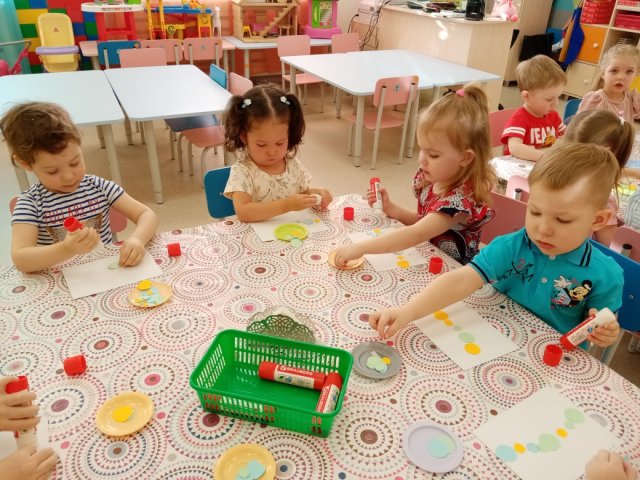 Художественно-эстетическое развитие. Аппликация.