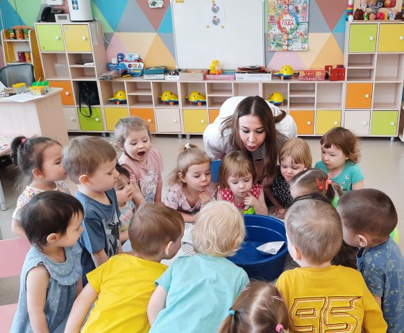 Ручейки бегут, журчат